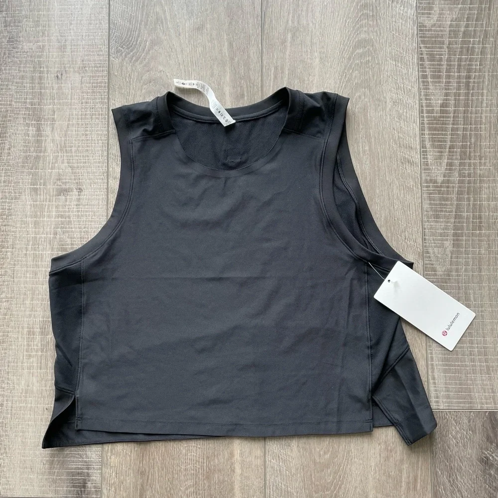 Lululemon Mesh Back Cropped Train Tank Top in Black Size 10